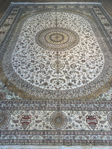 11.0x14.8 Silk Tabriz Design